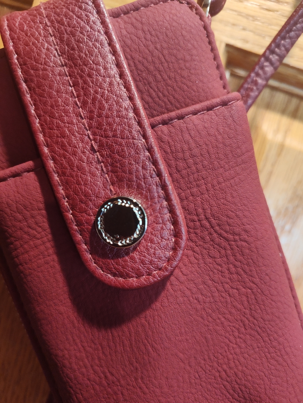 Apt. 9 Compact Crossbody-Safe Keeper-RFID Blocking Wallet In Pomegranate - Picture 2 of 4